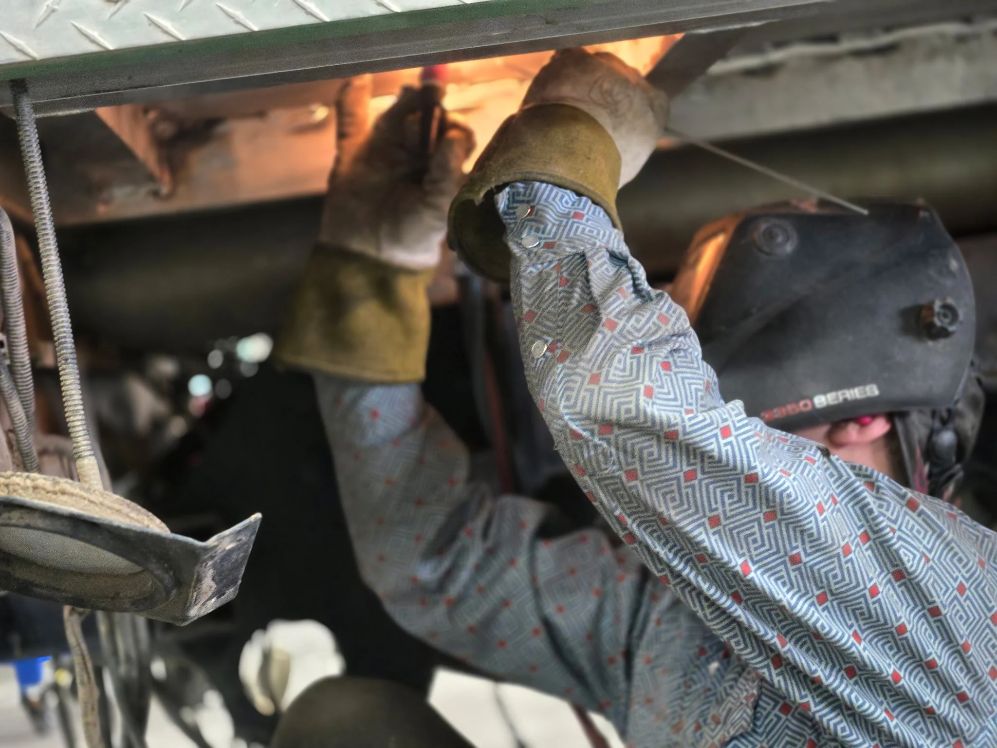 Precision welding with visible arc